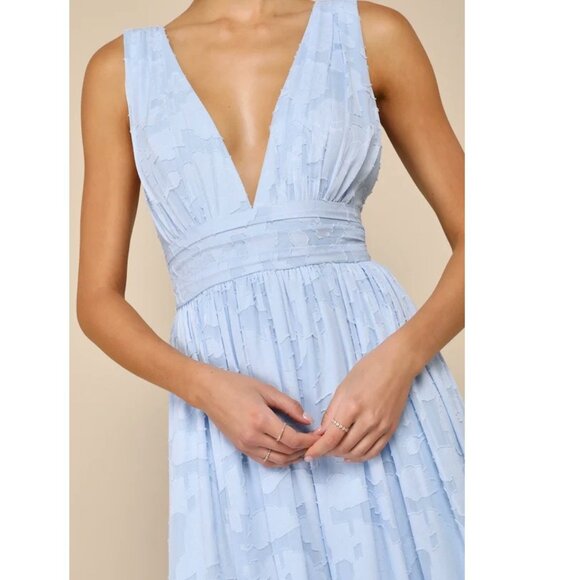 Lulus Sweet Sophistication Light Blue Burnout Floral Maxi Dress Large New NWT - Picture 2 of 4